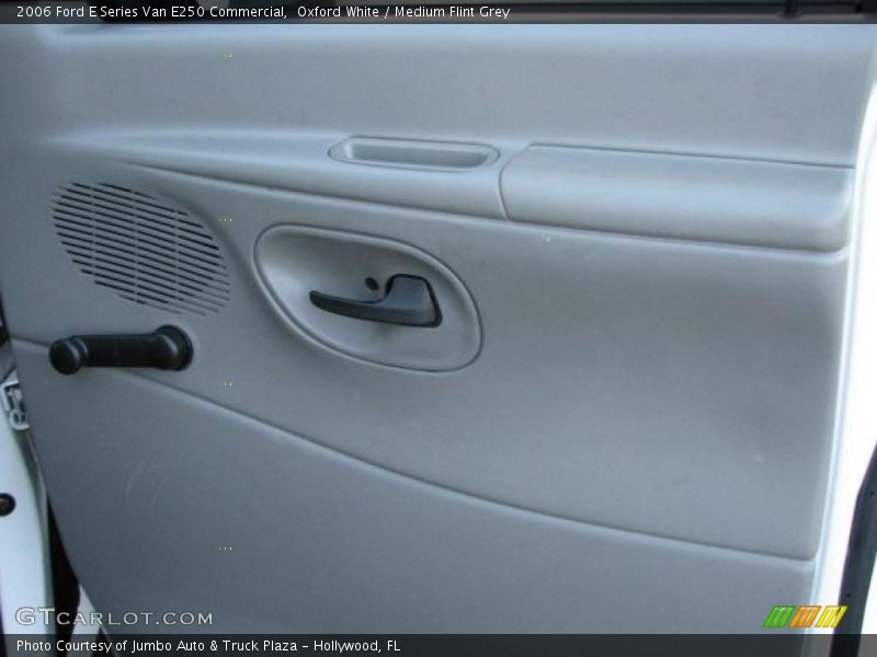 Oxford White / Medium Flint Grey 2006 Ford E Series Van E250 Commercial