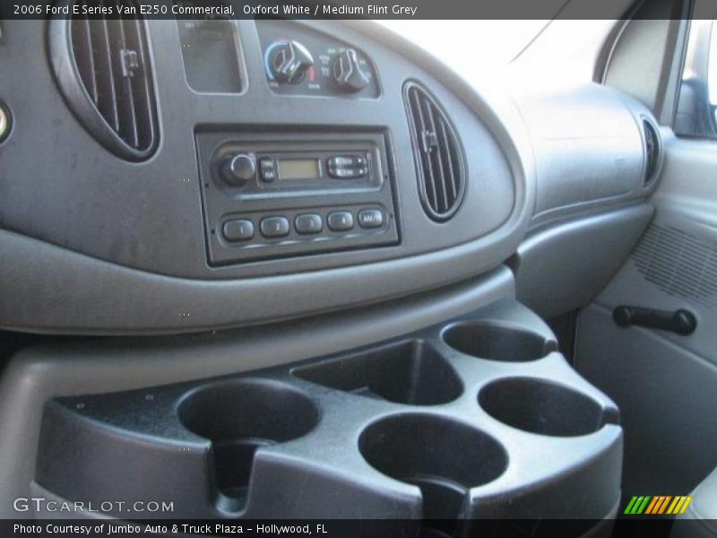 Oxford White / Medium Flint Grey 2006 Ford E Series Van E250 Commercial