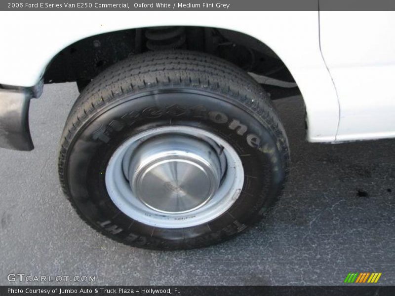 Oxford White / Medium Flint Grey 2006 Ford E Series Van E250 Commercial