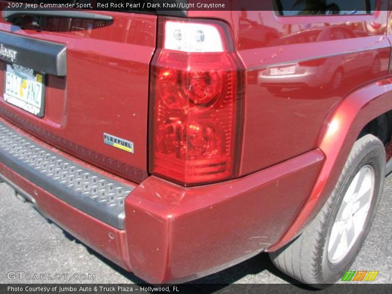 Red Rock Pearl / Dark Khaki/Light Graystone 2007 Jeep Commander Sport