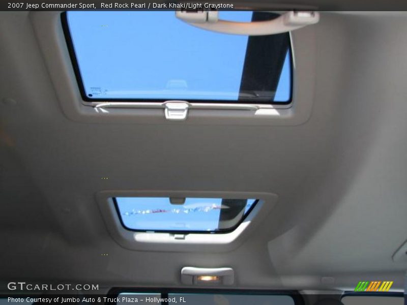 Red Rock Pearl / Dark Khaki/Light Graystone 2007 Jeep Commander Sport