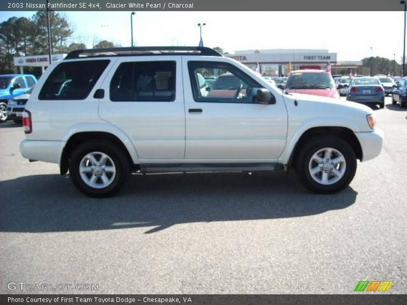 Glacier White Pearl / Charcoal 2003 Nissan Pathfinder SE 4x4