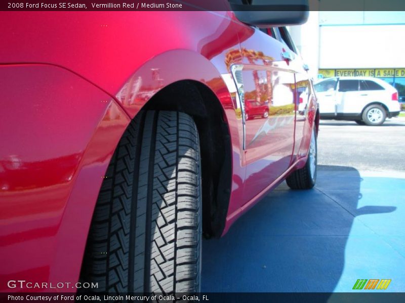 Vermillion Red / Medium Stone 2008 Ford Focus SE Sedan