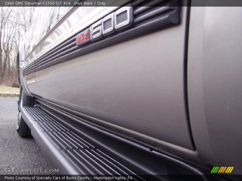 Onyx Black / Gray 1999 GMC Suburban K1500 SLT 4x4
