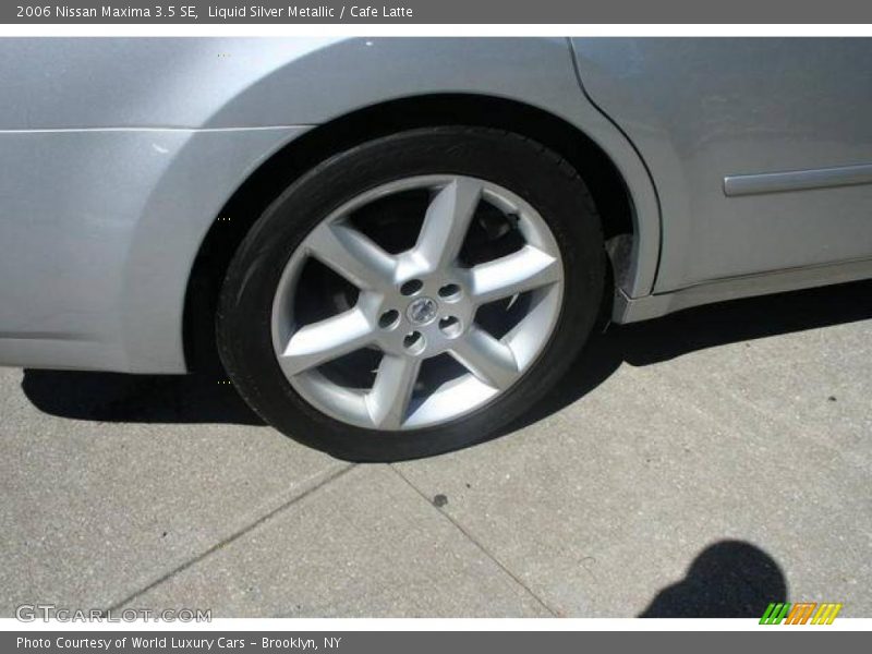 Liquid Silver Metallic / Cafe Latte 2006 Nissan Maxima 3.5 SE