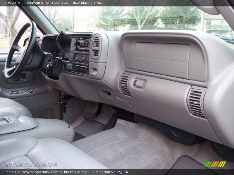Dashboard of 1999 Suburban K1500 SLT 4x4