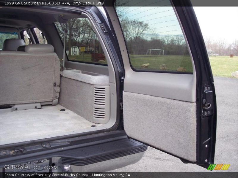 Onyx Black / Gray 1999 GMC Suburban K1500 SLT 4x4