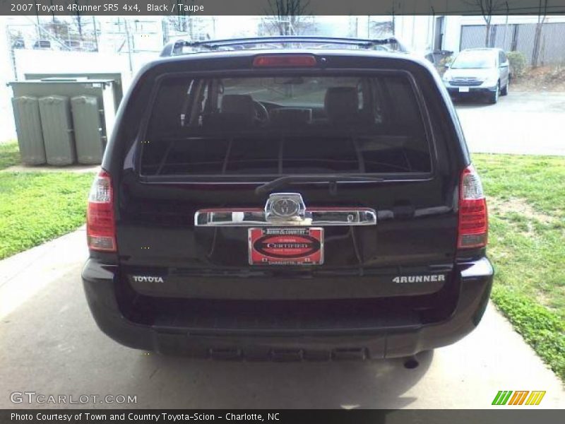 Black / Taupe 2007 Toyota 4Runner SR5 4x4