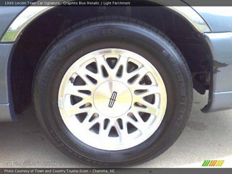  1999 Town Car Signature Wheel