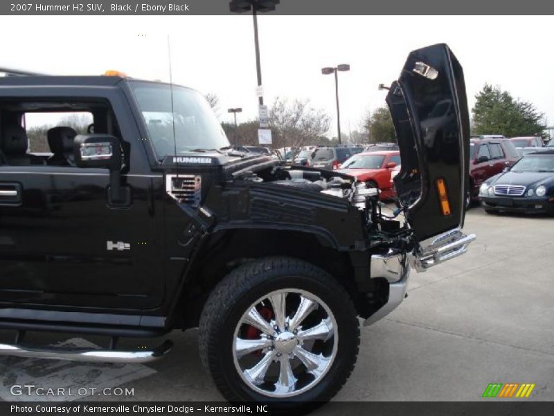Black / Ebony Black 2007 Hummer H2 SUV