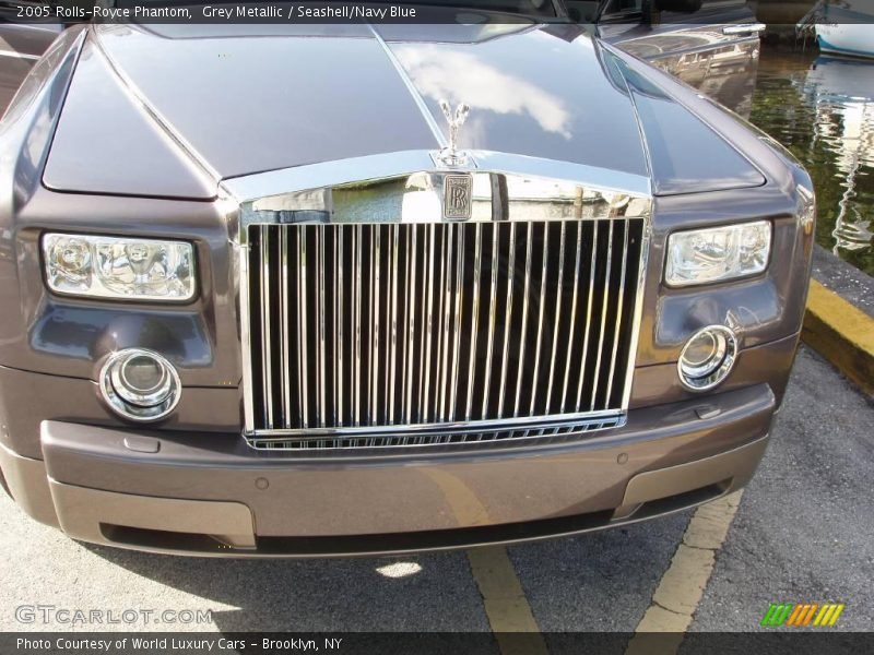 Grey Metallic / Seashell/Navy Blue 2005 Rolls-Royce Phantom