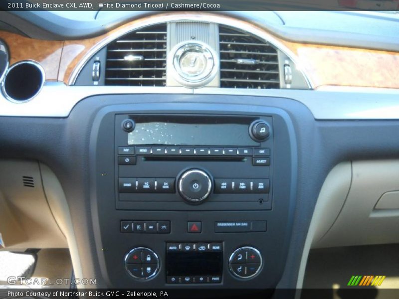 White Diamond Tricoat / Cashmere/Cocoa 2011 Buick Enclave CXL AWD