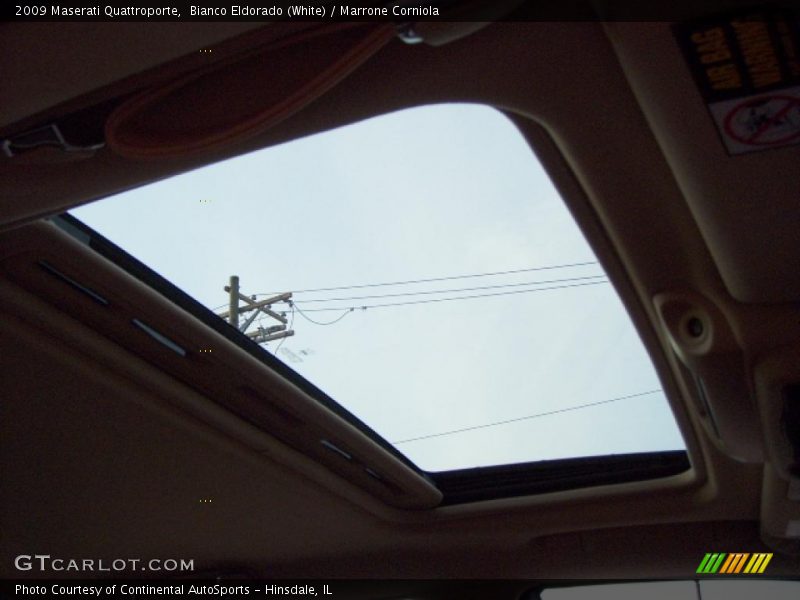Bianco Eldorado (White) / Marrone Corniola 2009 Maserati Quattroporte