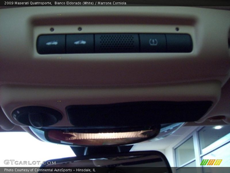 Bianco Eldorado (White) / Marrone Corniola 2009 Maserati Quattroporte