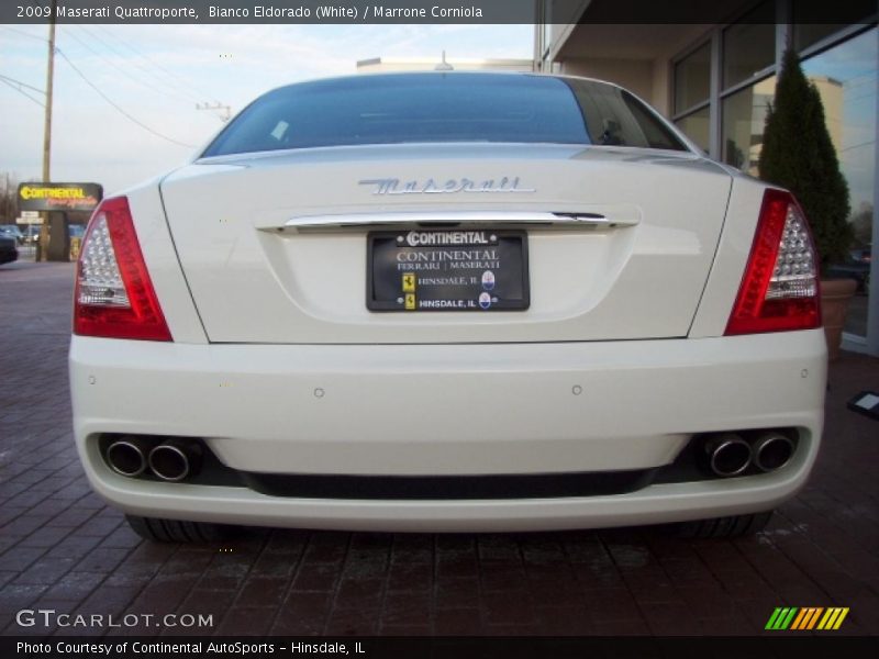 Bianco Eldorado (White) / Marrone Corniola 2009 Maserati Quattroporte