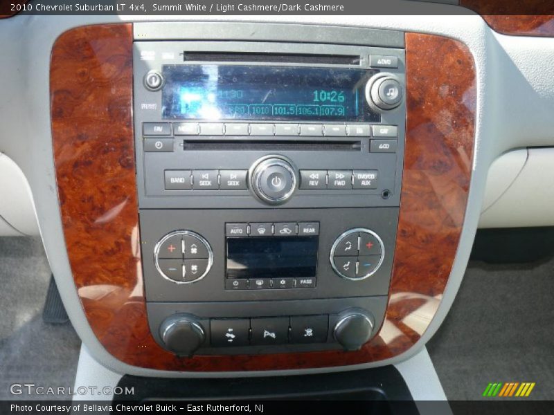 Summit White / Light Cashmere/Dark Cashmere 2010 Chevrolet Suburban LT 4x4