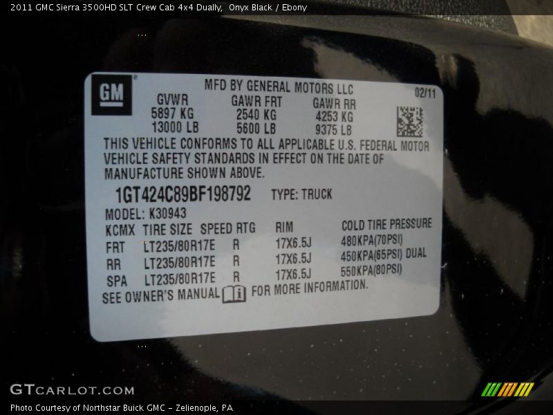 Onyx Black / Ebony 2011 GMC Sierra 3500HD SLT Crew Cab 4x4 Dually