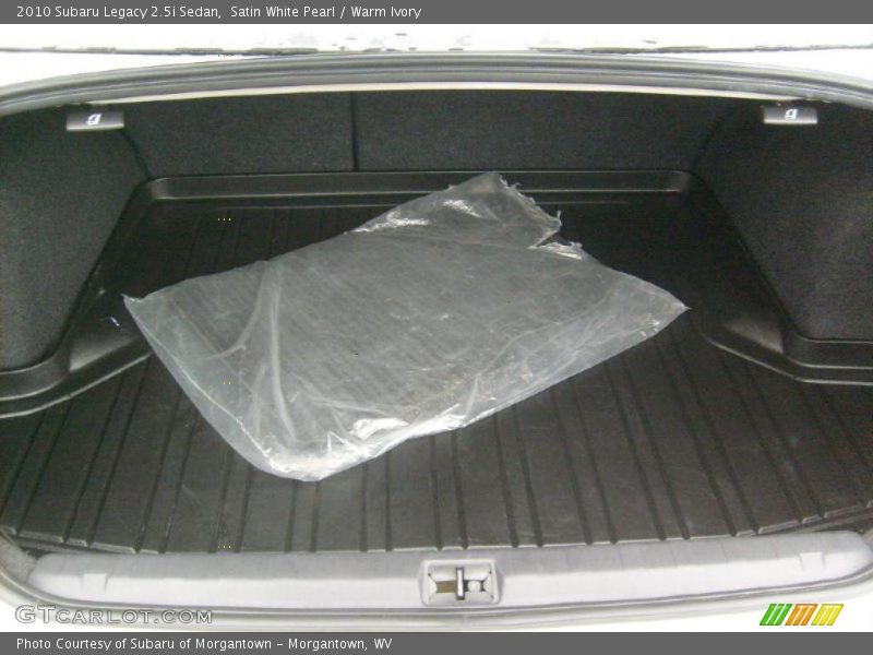Satin White Pearl / Warm Ivory 2010 Subaru Legacy 2.5i Sedan