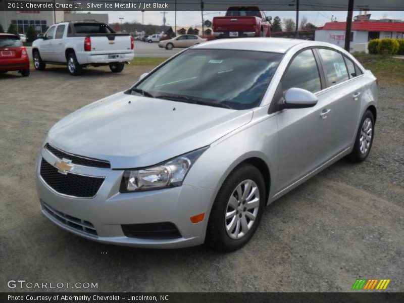 Silver Ice Metallic / Jet Black 2011 Chevrolet Cruze LT
