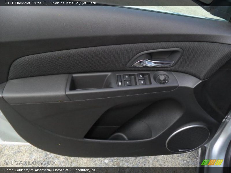 Silver Ice Metallic / Jet Black 2011 Chevrolet Cruze LT