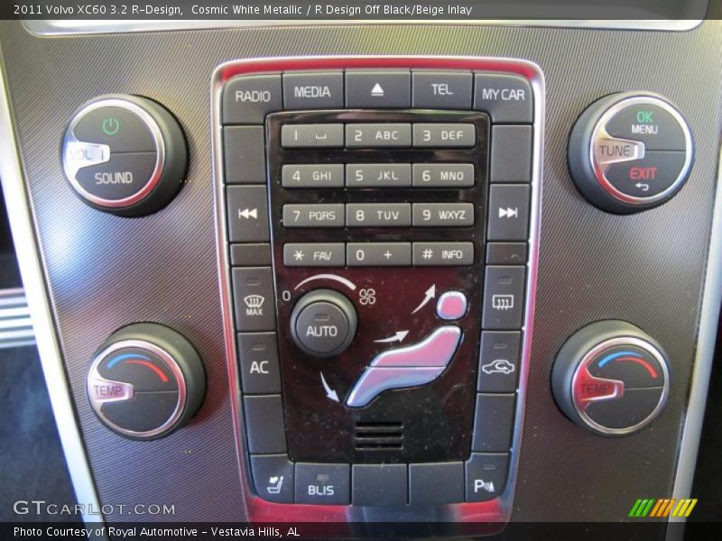 Controls of 2011 XC60 3.2 R-Design
