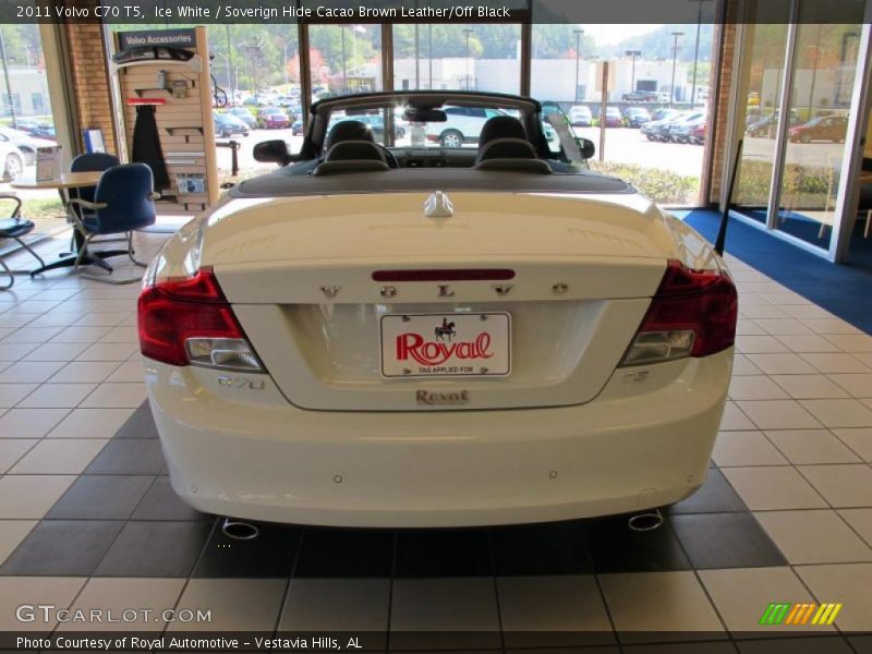 Ice White / Soverign Hide Cacao Brown Leather/Off Black 2011 Volvo C70 T5