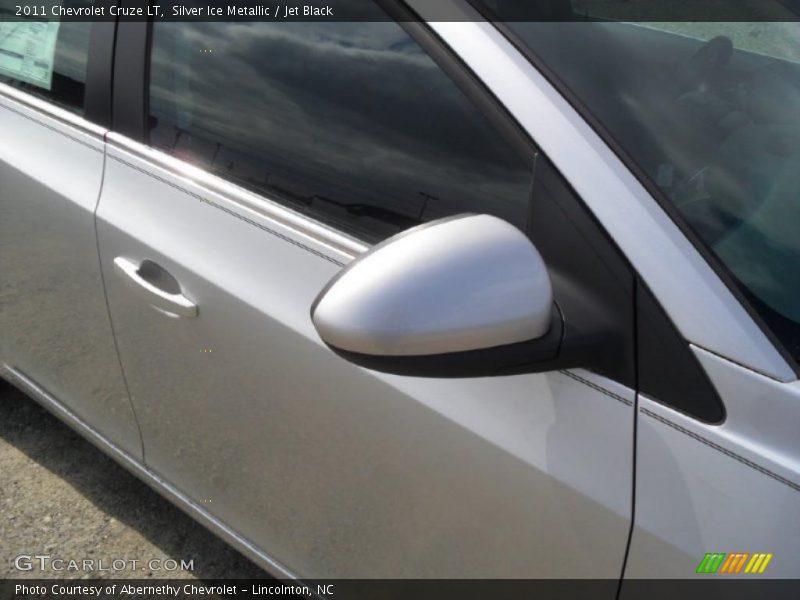 Silver Ice Metallic / Jet Black 2011 Chevrolet Cruze LT