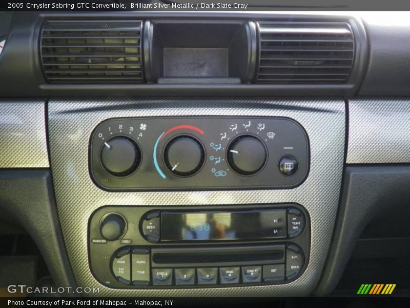 Controls of 2005 Sebring GTC Convertible
