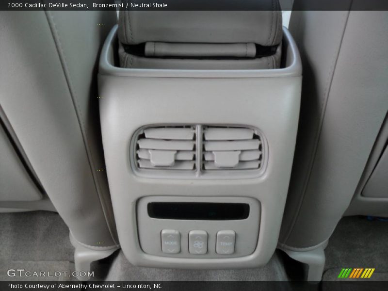 Bronzemist / Neutral Shale 2000 Cadillac DeVille Sedan