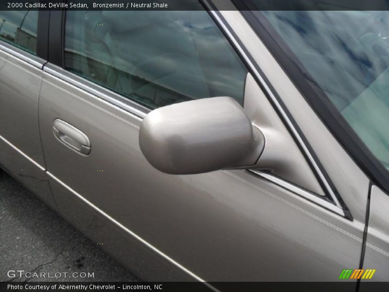Bronzemist / Neutral Shale 2000 Cadillac DeVille Sedan