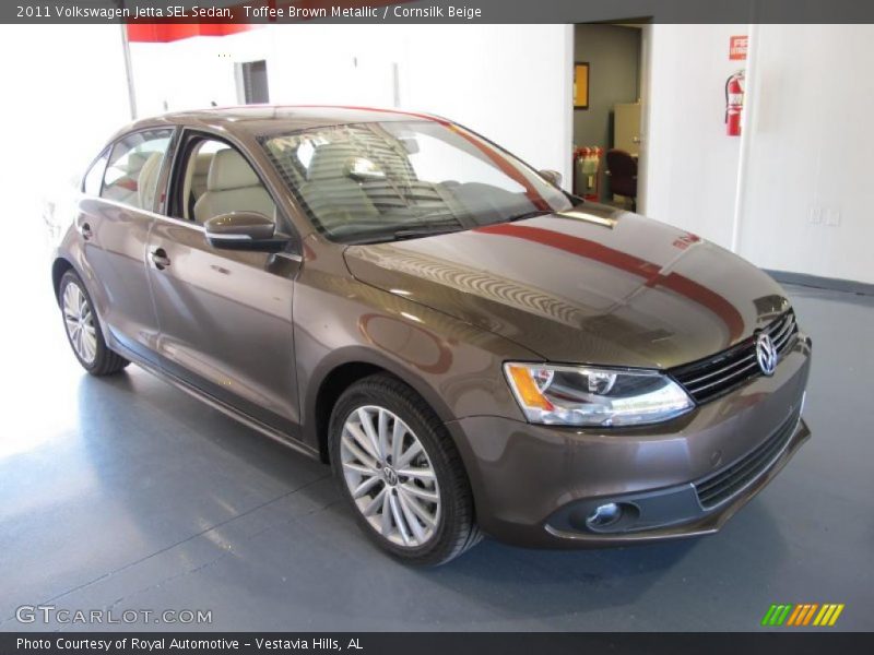 Toffee Brown Metallic / Cornsilk Beige 2011 Volkswagen Jetta SEL Sedan