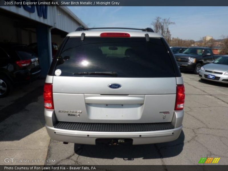Silver Birch Metallic / Midnight Grey 2005 Ford Explorer Limited 4x4