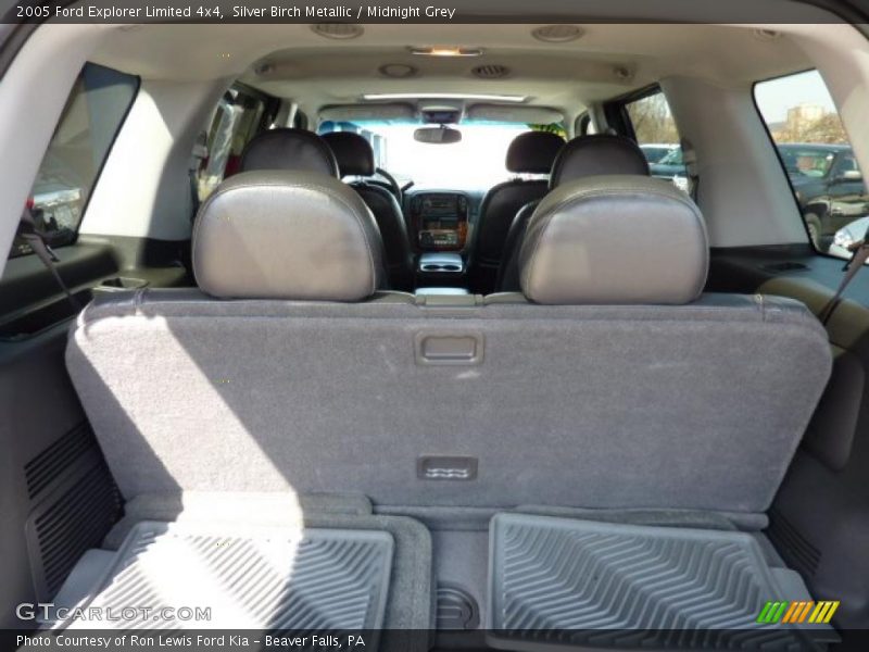 Silver Birch Metallic / Midnight Grey 2005 Ford Explorer Limited 4x4