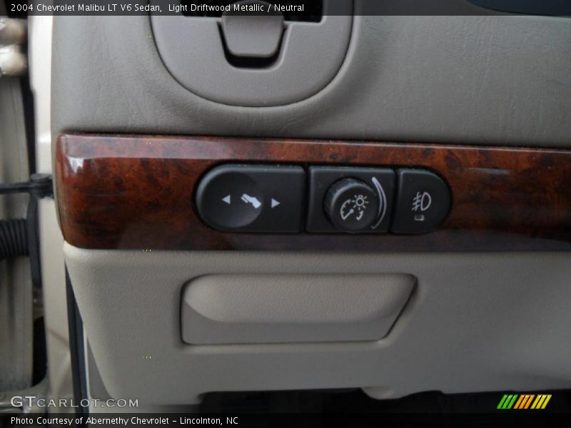 Light Driftwood Metallic / Neutral 2004 Chevrolet Malibu LT V6 Sedan