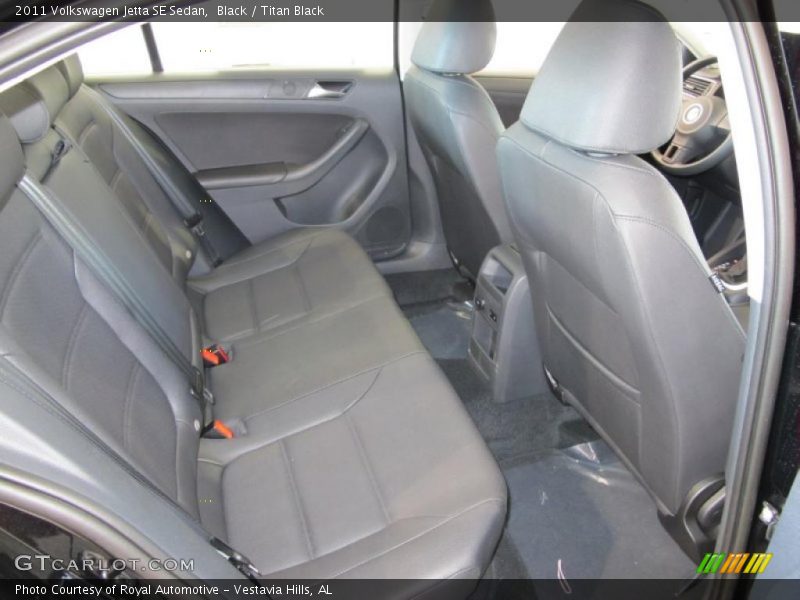 Black / Titan Black 2011 Volkswagen Jetta SE Sedan