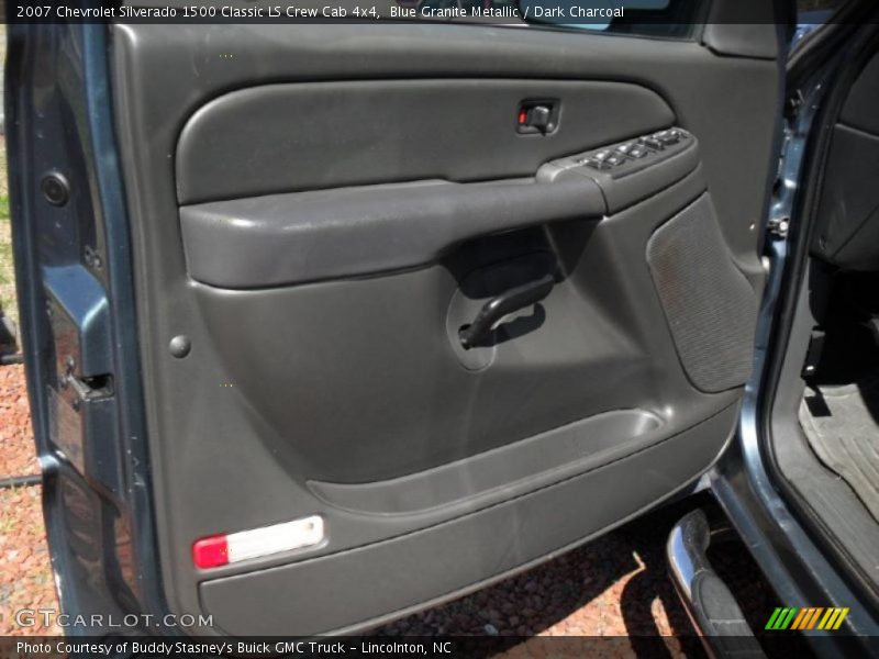 Blue Granite Metallic / Dark Charcoal 2007 Chevrolet Silverado 1500 Classic LS Crew Cab 4x4