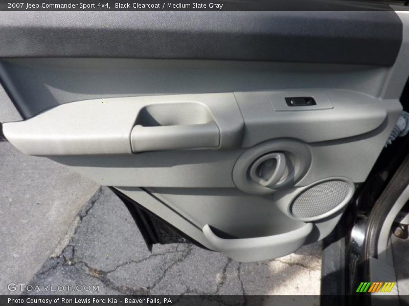 Black Clearcoat / Medium Slate Gray 2007 Jeep Commander Sport 4x4