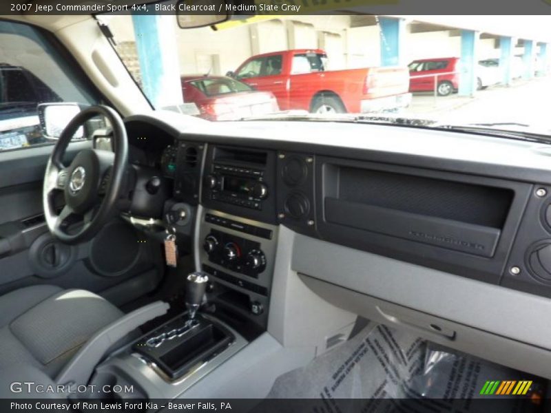 Black Clearcoat / Medium Slate Gray 2007 Jeep Commander Sport 4x4