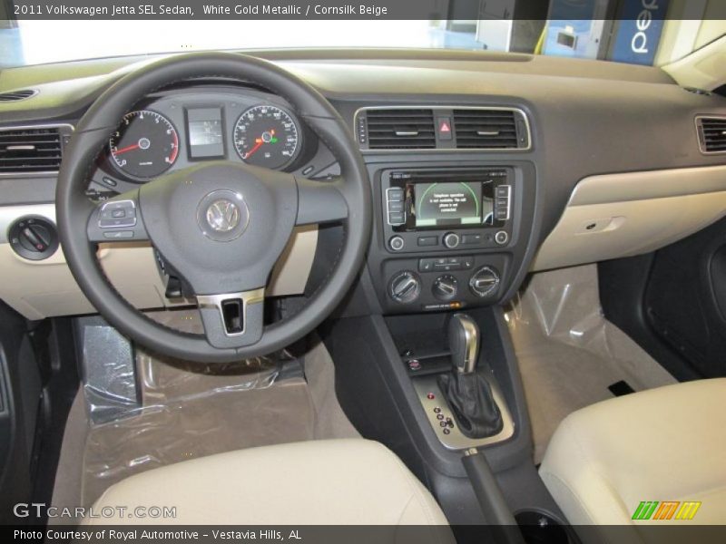 White Gold Metallic / Cornsilk Beige 2011 Volkswagen Jetta SEL Sedan