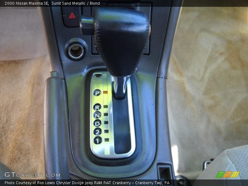 Sunlit Sand Metallic / Blond 2000 Nissan Maxima SE