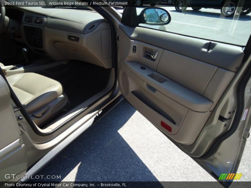 Arizona Beige Metallic / Medium Parchment 2003 Ford Taurus SES