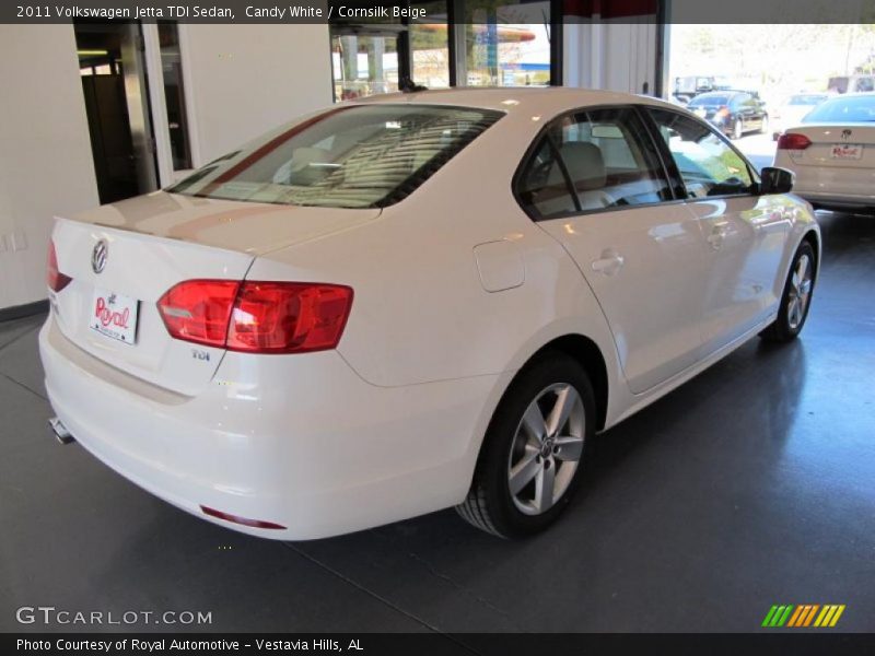 Candy White / Cornsilk Beige 2011 Volkswagen Jetta TDI Sedan