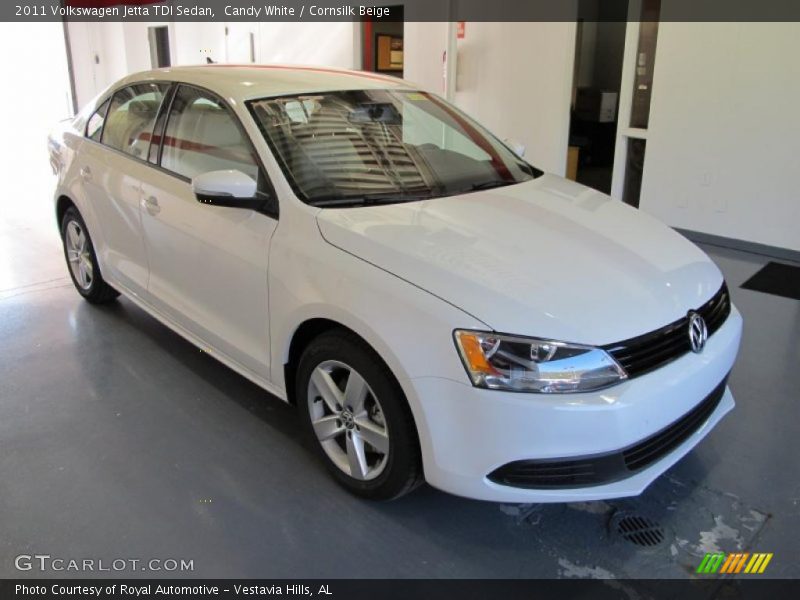 Candy White / Cornsilk Beige 2011 Volkswagen Jetta TDI Sedan