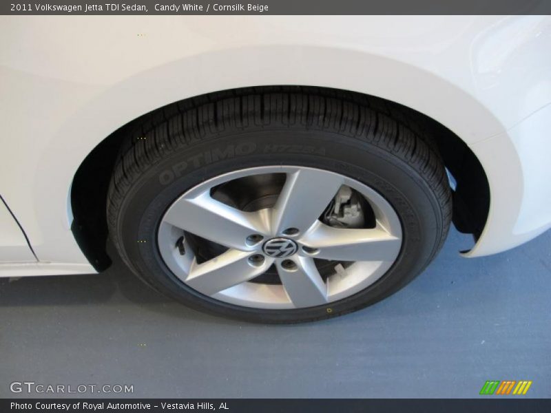Candy White / Cornsilk Beige 2011 Volkswagen Jetta TDI Sedan