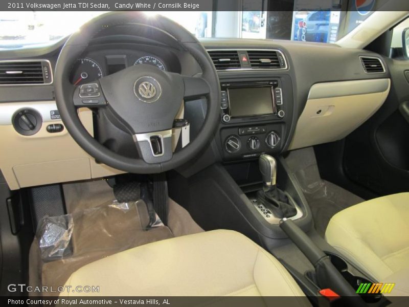 Candy White / Cornsilk Beige 2011 Volkswagen Jetta TDI Sedan