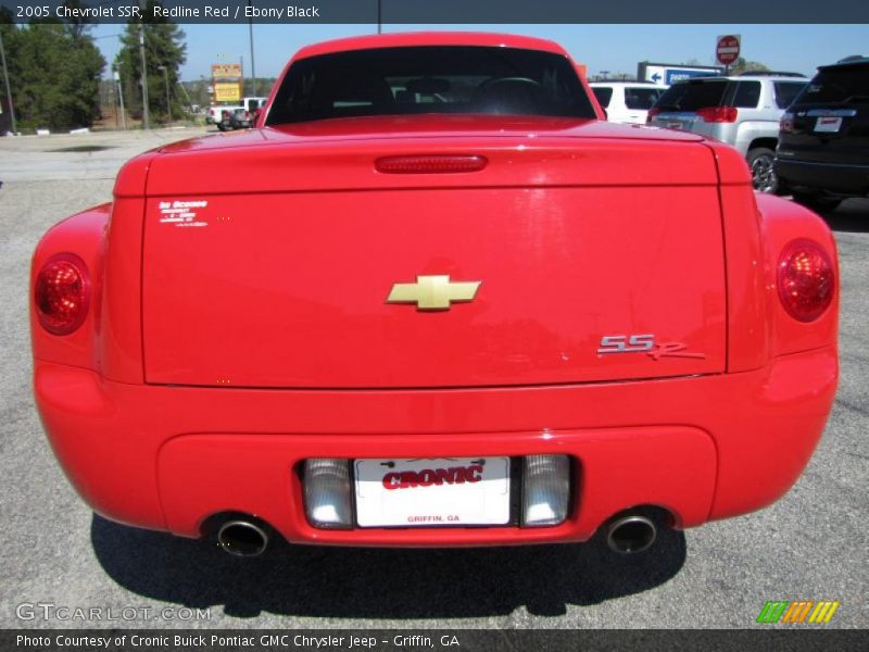 Redline Red / Ebony Black 2005 Chevrolet SSR