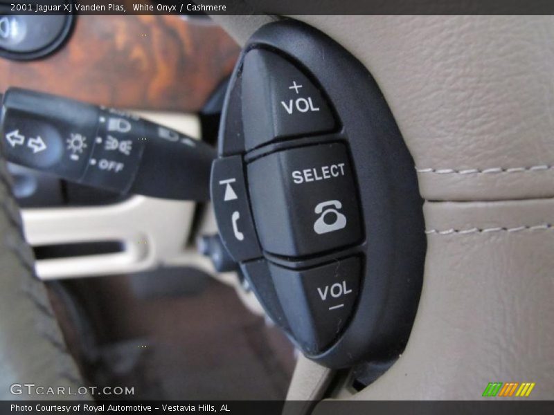 White Onyx / Cashmere 2001 Jaguar XJ Vanden Plas