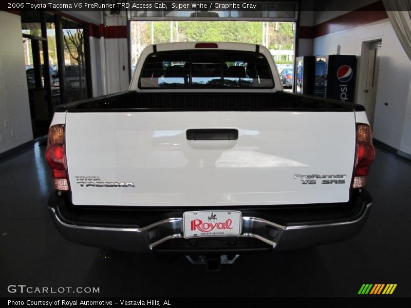 Super White / Graphite Gray 2006 Toyota Tacoma V6 PreRunner TRD Access Cab