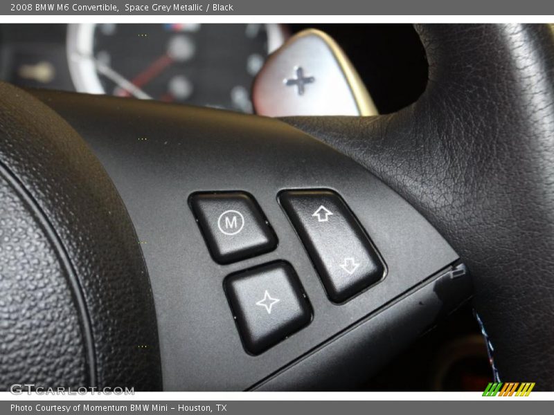 Controls of 2008 M6 Convertible