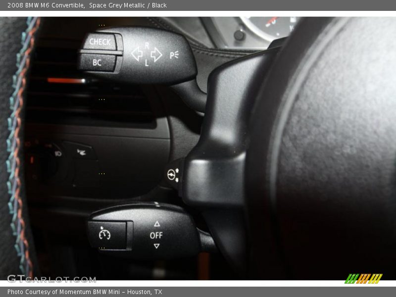 Controls of 2008 M6 Convertible